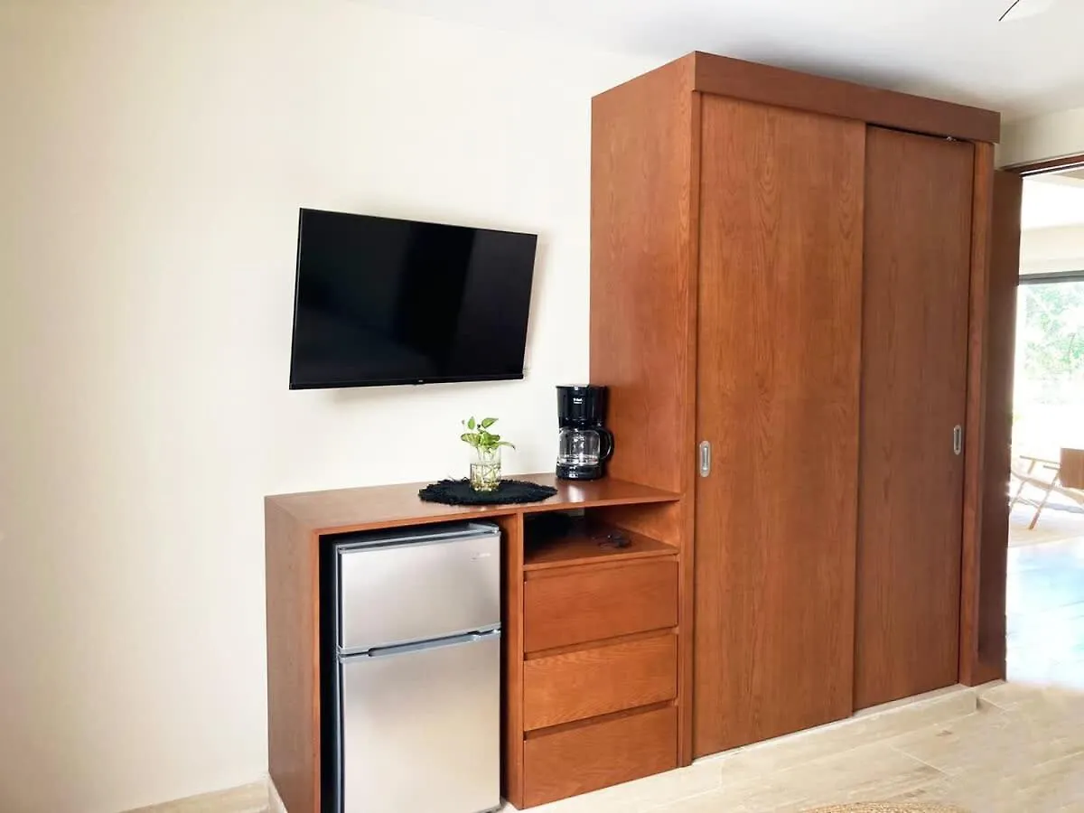 Stunning 2 Bedroom Apartment At Condo With Best Tulum Infinity And Jacuzzi By Waves Management Holiday home
