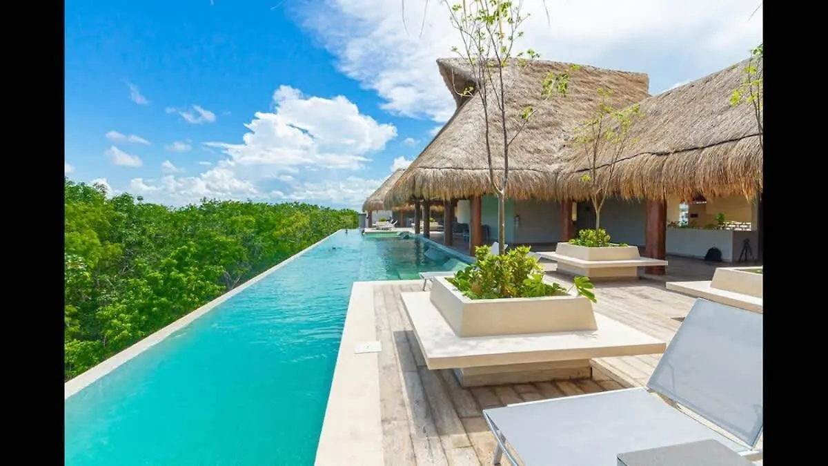 Stunning 2 Bedroom Apartment At Condo With Best Tulum Infinity And Jacuzzi By Waves Management Holiday home