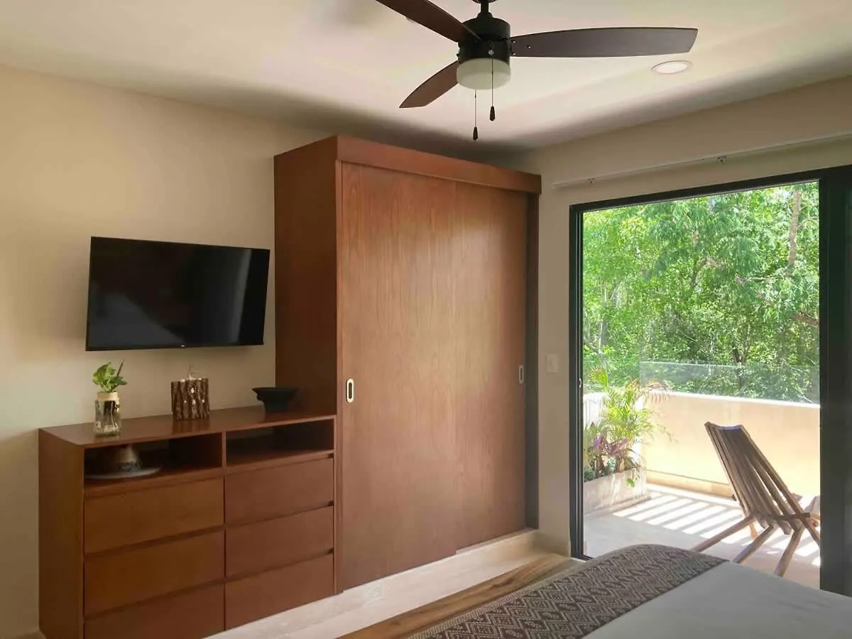 Stunning 2 Bedroom Apartment At Condo With Best Tulum Infinity And Jacuzzi By Waves Management 0*,  Messico