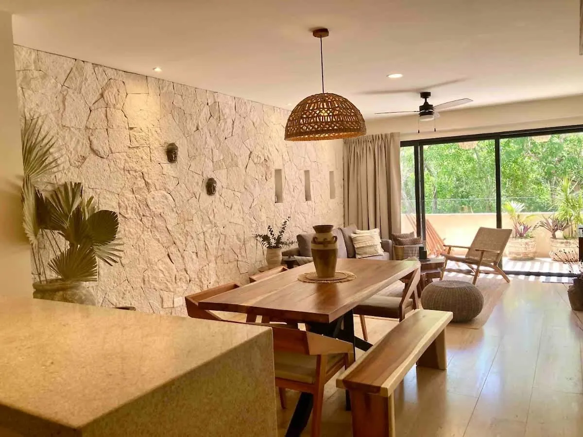 Stunning 2 Bedroom Apartment At Condo With Best Tulum Infinity And Jacuzzi By Waves Management 0*,  Messico